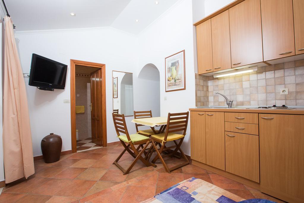 Apartment Benussi *